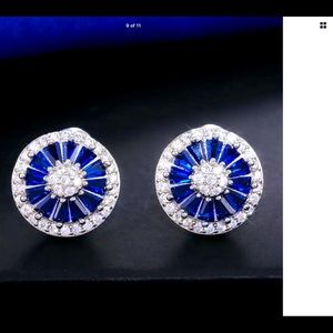 💥💥 NEW 💥💥White&blue Sapphire stud earrings